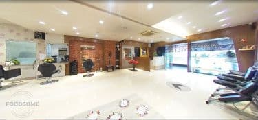 PHOTOS - Photo 1