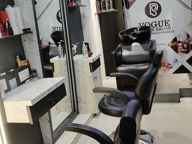 PS Vogue Unisex Salon